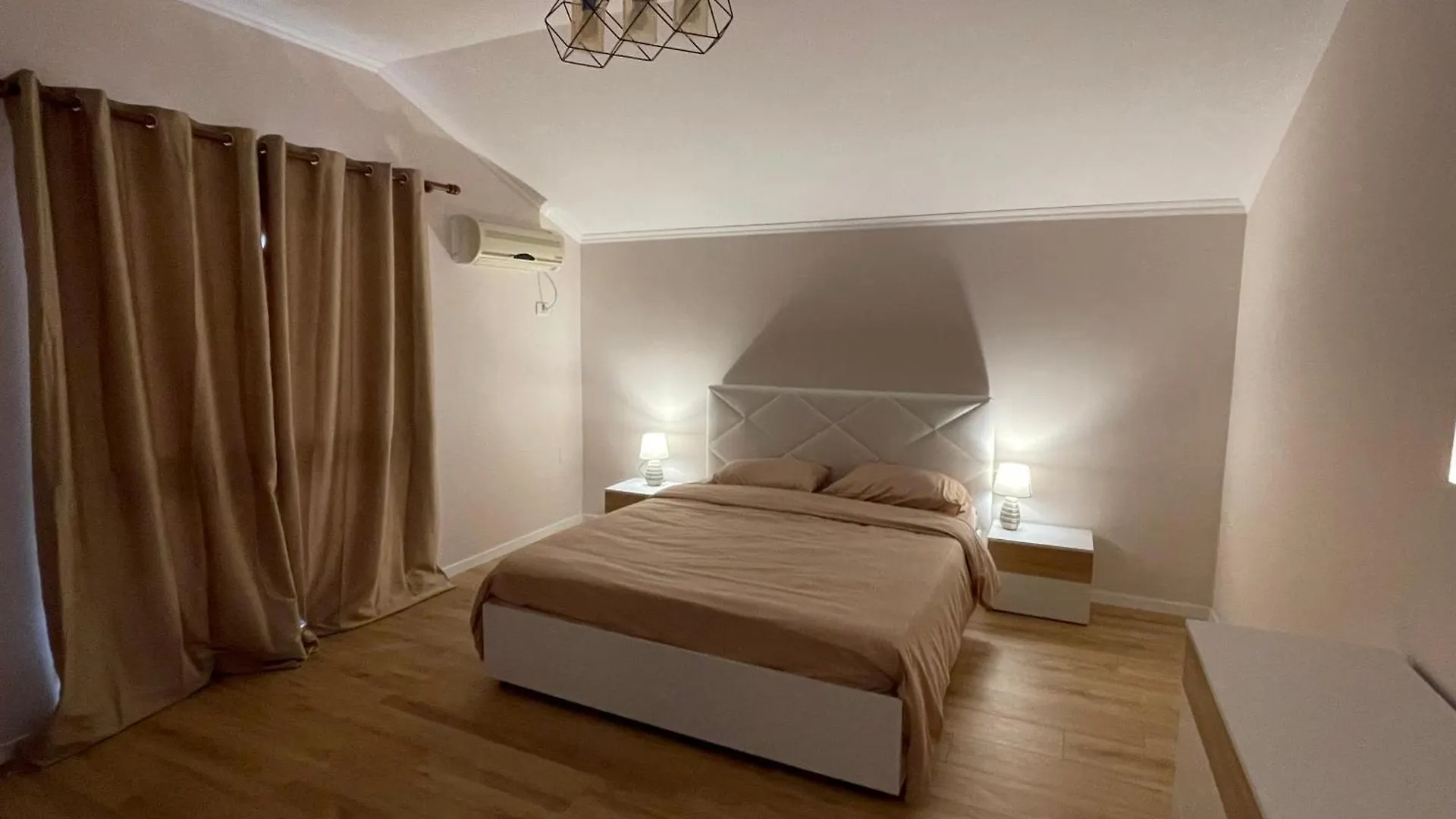 City Center Apartment Tirana 0*,  Albanie